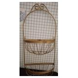 METAL HANGING BASKET