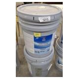 2 5 GALLONS OF PRIMER