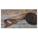 POPCORN POPPER AND HAND SAW