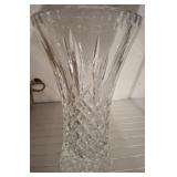 CRYSTAL VASE 11IN