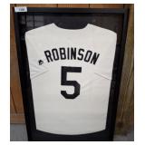 REPRODUCTION JACKIE ROBINSON JERSEY IN