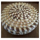 SWEET GRASS COVERED BASKET 4IN