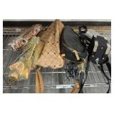 GROUP OF ASSORTED HANDBAGS/PURSES