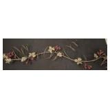 METAL HANGING WINE BOTTLE HOLDER