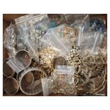 GROUP OF ASSORTED COSTUME JEWELRY