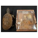 REPLICA TURTLE AND GIFT SET