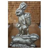 2 PC RABBIT MOLDS DECOR