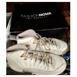 LADYS SHOES ASSORTED NIKES 4.5