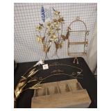 METAL AND WOOD WALL DECOR GROUP