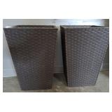 PAIR OF INDOOR OUTDOOR RESIN PLANTERS 12X12X18