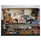 DIE CAST TRANSPORTER AND RC RACER