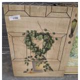 HEART SHAPED TOPIARY SCENE ON WOOD