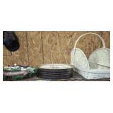 GROUP DECOR BASKET, WREATH, TIN