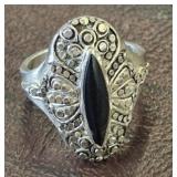 925 BLACK ONYX AND MARCOSITE RING SIZE 7