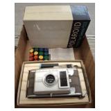 POLAROID VINTAGE CAMERA