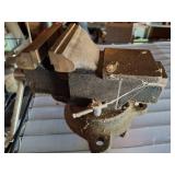 BENCH VISE
