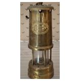 LAMP AND LINE LIGHT HOCKLEY CO BRASS LANTERN