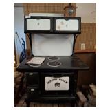 COUNTRY CHARM ELECTRIC CAST IRON LOOK STOVE