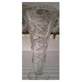 CUT CRYSTAL DECORATIVE 10IN VASE