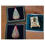 3 PC WHITE HOUSE CHRISTMAS ORNAMENTS