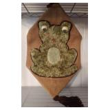 NEEDLE POINT FROG DECOR