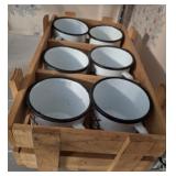 ENAMEL PORCELAIN MUG SET IN CRATE