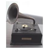 GRAMAPHONE BATTERY OPERATED REPRODUCTION