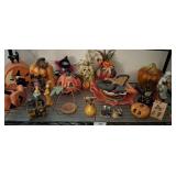 GROUP OF HALLOWEEN DECOR