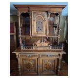 WILHELMINIAN OAK INLAID CABINET WITH CROWN TOPPERS