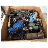 GROUP DIE CAST AND ASSORTED VINTAGE CARS