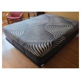 Sealy Posturepedic Plus Hybrid Queen Mattress