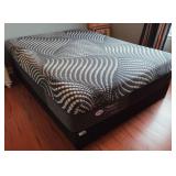 Sealy Posturepedic Plus Hybrid Queen Mattress