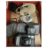 DIGITAL KODAK AND CAMERA WITH CASES