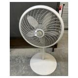 LASKO FLOOR FAN