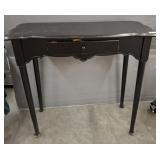 ACCENT TABLE
