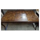 DINING TABLE WITH 2 LEAVES