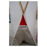 Childrenï¿½s Canvas Play Teepee Tent w/ Wooden Poles