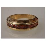 10 K RING WITH RUBIES 5.4 G TWT