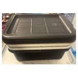 6 Plastic Food Storage Tubs with Lids