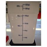 22 Qt. Square Food Storage Container with Lid