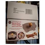 Cast Iron Steak and Bacon Press 9ï¿½5.25 Inches