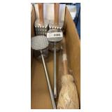 Aluminum Meat Tenderizers with Wood Handle