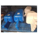 Plastic Scoops in White and Blue