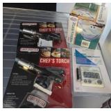 Chefï¿½s Torches, Mortar and Pestle, Timer Lot