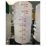 Cambro 22-Quart Storage Containers