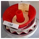 Baking and Pie Pans, New