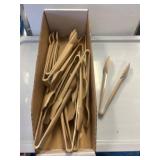9ï¿½ï¿½ Beige Plastic Salad Tongs (New)