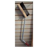 Franklin Stiff Bristle Long-Handle Brush (pizza ov