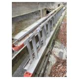 Aluminum Extension Ladder, Approx. 24 Feet