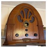 Thomas Collectorï¿½s Edition Model BO109 Radio